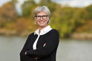 Bettina Lundgren is CEO of the Danish National Genome Center. The Danish National Genome Center supports physicians and researchers in using knowledge on patients' genes and new technology to develop personalized medicine. She leads the further development of the center, where emphasis is placed on the center's work to benefit the individual patient and to promote international and national research in personal medicine in the Danish healthcare system. She is a specialist in Clinical Microbiology and a Doctor of Medicine from the University of Copenhagen. Since 2010, she has been center director for more than 1,600 employees at the Diagnostic Center at Rigshospitalet. CEO Lundgren has in-depth knowledge of the Danish healthcare system and extensive experience from several clinical departments. She has more than 19 years of management experience from the health service as well as broad research experience from several employments both at home and abroad, including the US National Institutes of Health (NIH).